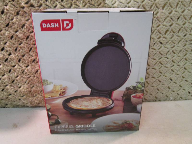 lot 180 image: Dash Express 8 Griddle Looks new. ...