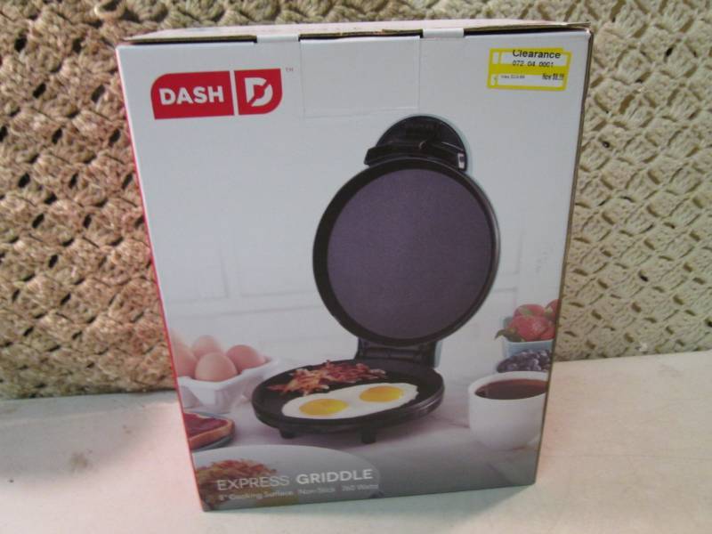 lot 183 image: Dash Express 8 Griddle Looks new. ...