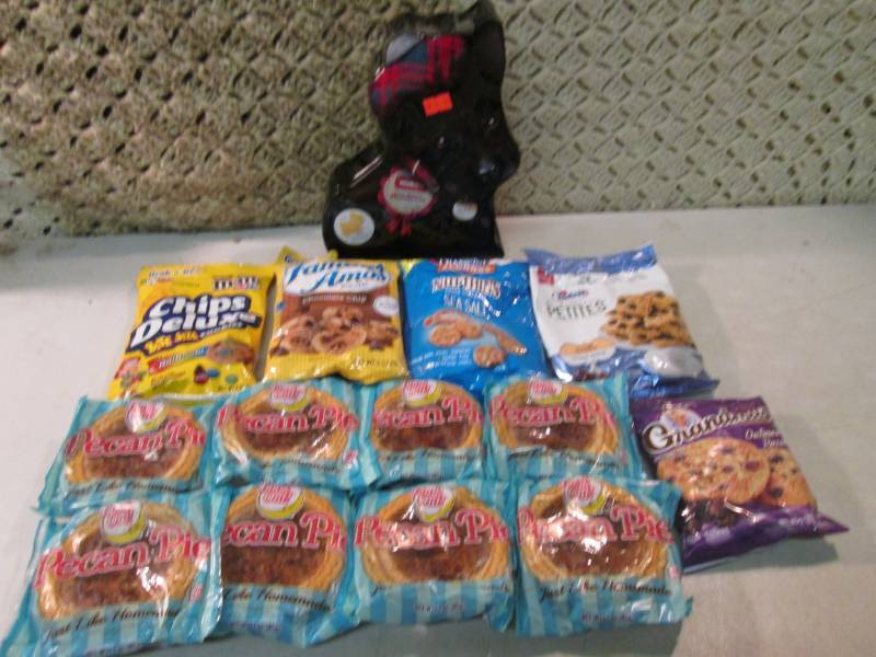 lot 209 image: Mixed Lot of Cookies and Pecan Pies...