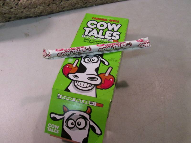 lot 257 image: Box of 36 Caramel Apple Cow Tales B...