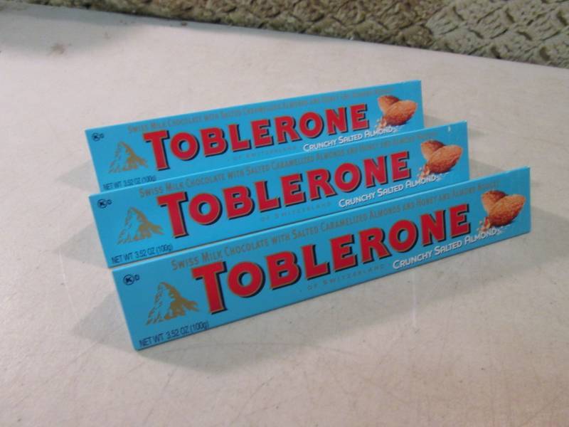 lot 315 image: 3 Toblerone Swiss Milk Chocolate wi...
