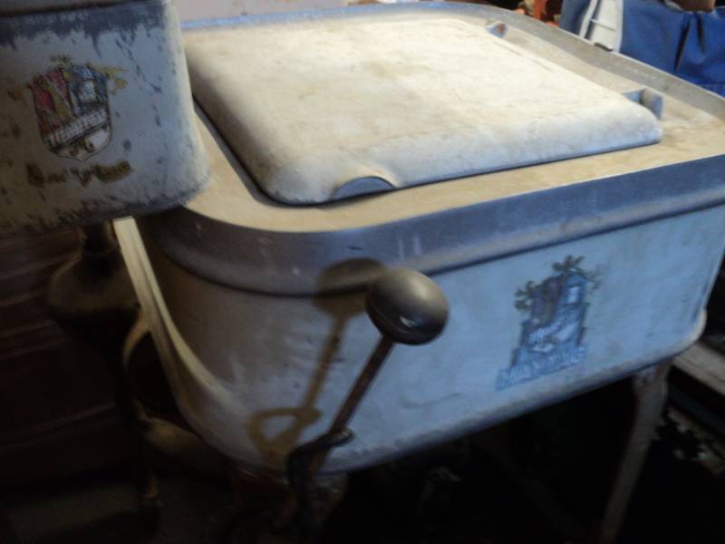 vintage metal Maytag washing machin...