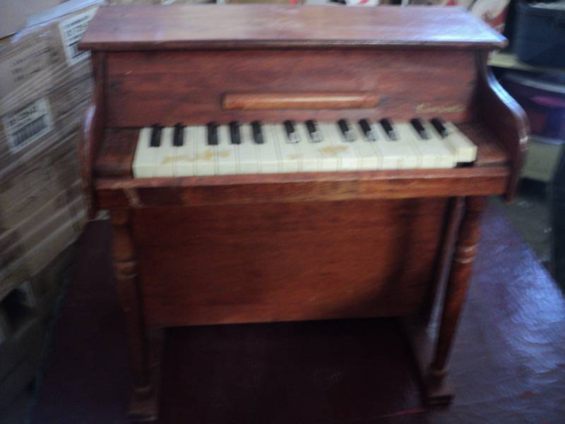 Casspeinetto toy piano works 20 x ...