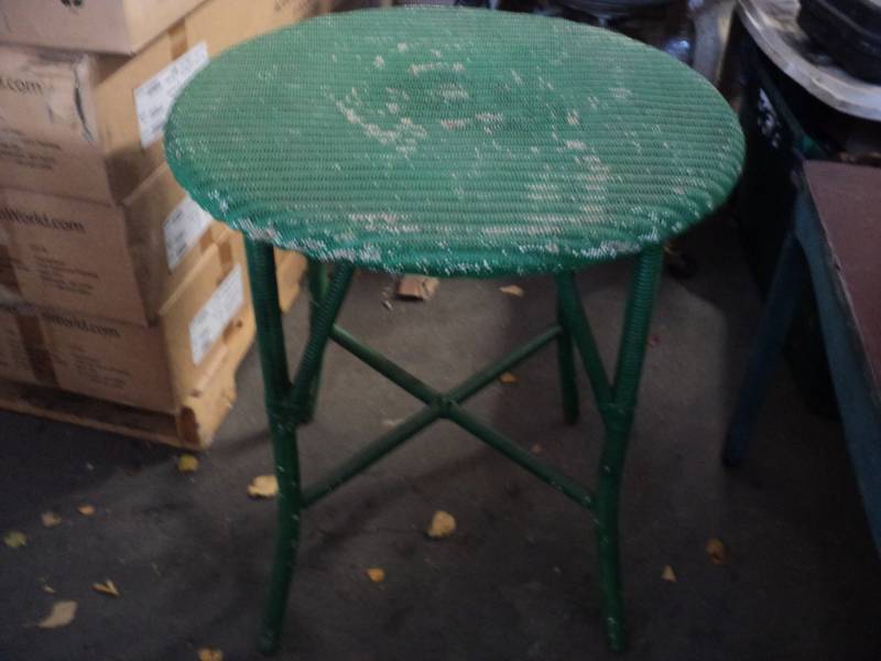 Green Wicker Patio Table 24 Round Collectibles Of All Sorts Antiques Vintage Green Egg Garage More K Bid