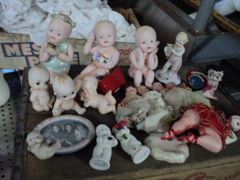 porcelain figurine and doll collect...