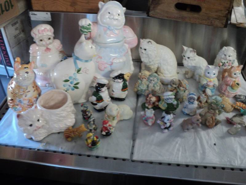 Large lot of cat collectibles...