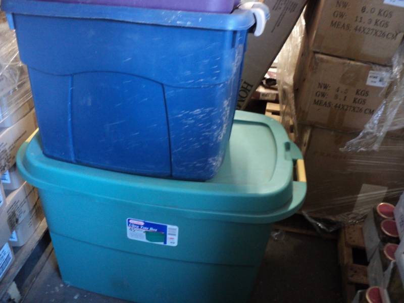 3 tubs with covers and a 3 drawer s...