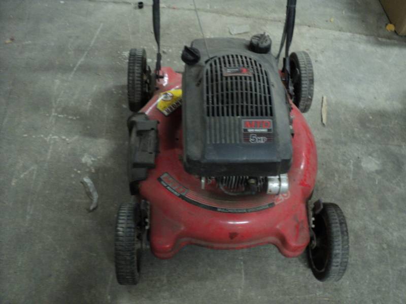MTD yard machine 5 HP lawn mover...