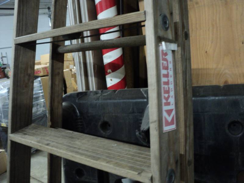 10 ft wood Keller Ladder...
