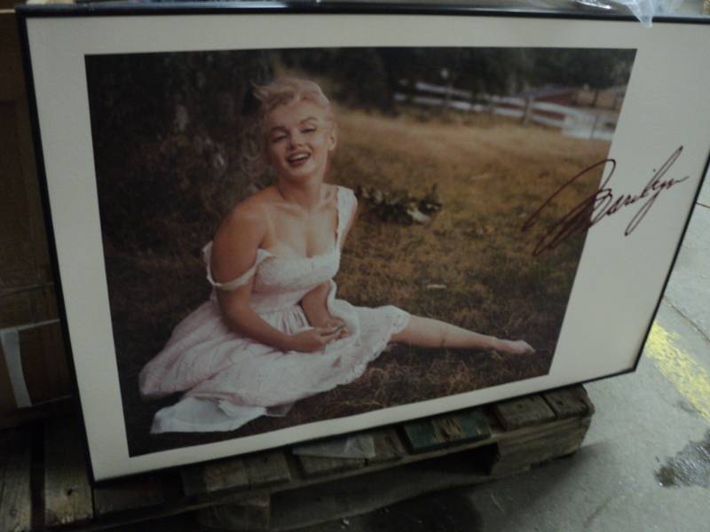 Marilyn Monroe print 2ft x 3ft...