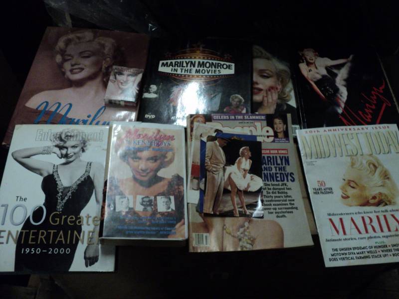 Marilyn Monroe book, playing cards,...