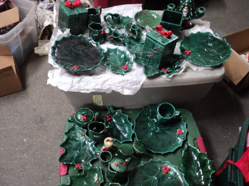 green with berries xmas set...