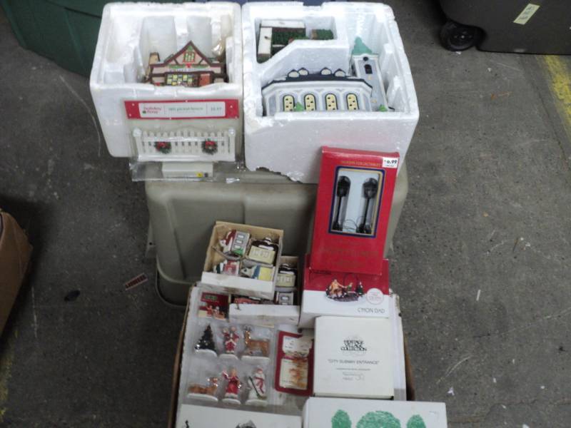 xmas house and dcor...