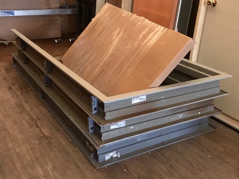 lot 7 image: (3) Door Frames, (2) Doors With Frames, (1) Door