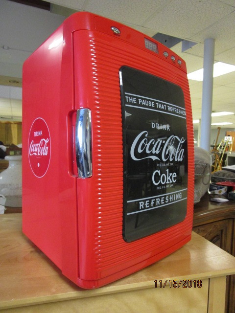 lot 309 image: COCA-COLA MINIATURE REFRIGERATOR