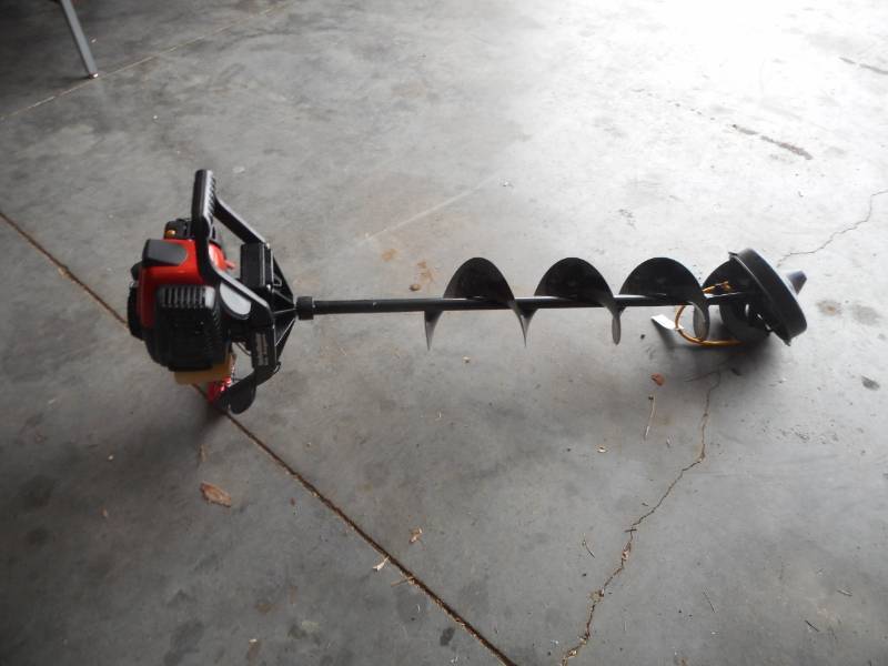 Strike Master 8 Ice Auger
