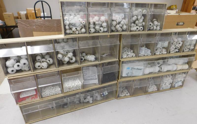 lot 19 image: Plastic Part Bins w Misc. Connectors #1