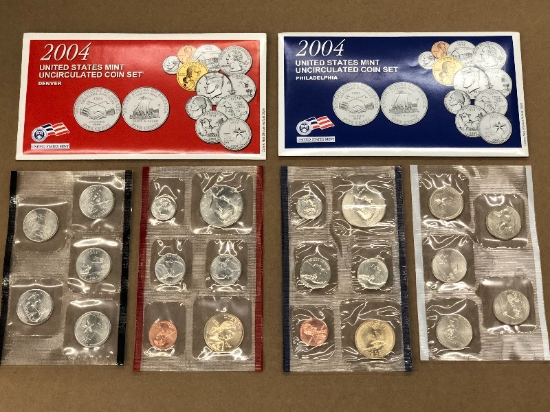 2004 Mint UNC Coin Set