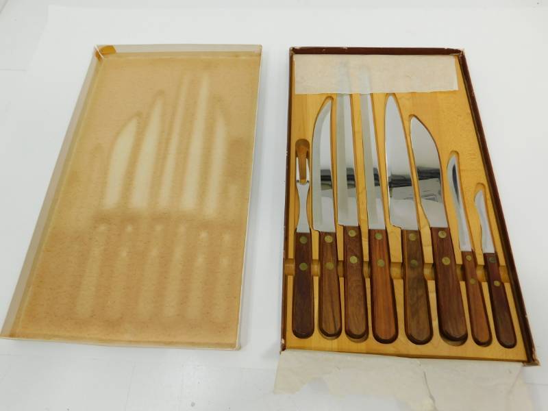 lot 33 image: NEW Eight Piece kitchen Craft Stainless Steel Knife Set