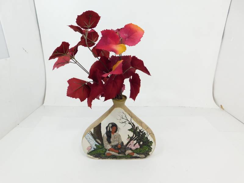 lot 54 image: Decorative Ceramic Indian Vase  wBright Red Imitation Floral Leaves