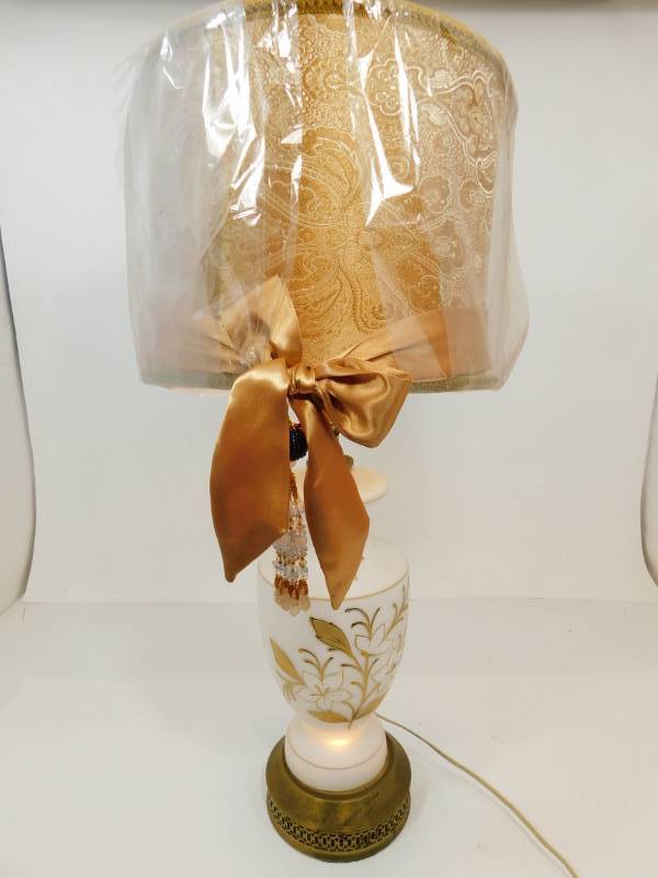 lot 89 image: Cream And Gold Lamp With Shade