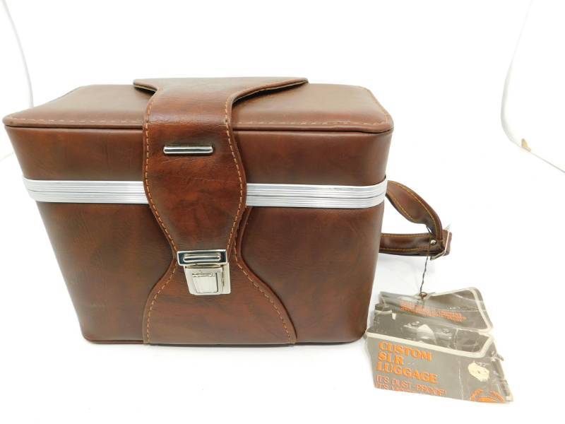 lot 94 image: Custom SLR Luggage