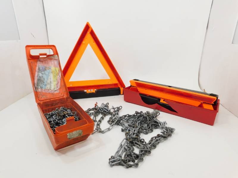 lot 96 image: Warning Triangles Flare Kit For Semis---Model #1005  And Tire Chains