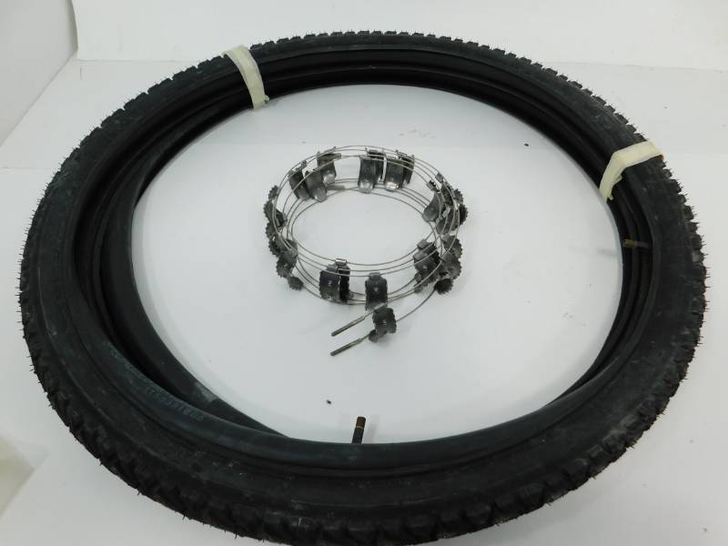 lot 100 image: Snow Tires & Chains For A Bicycle