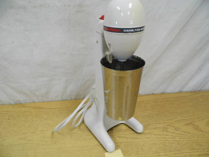 lot 12 image: Hamilton Beach Drinkmaster
