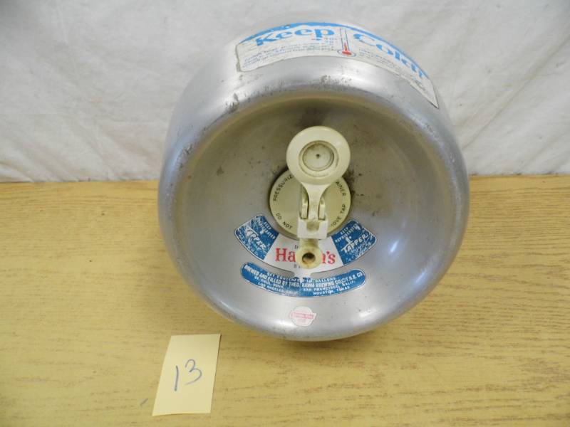 lot 13 image: Vintage Hamms Beer Keg