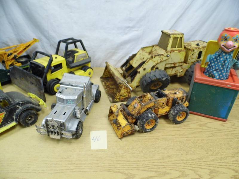 lot 46 image: Tonka Trucks