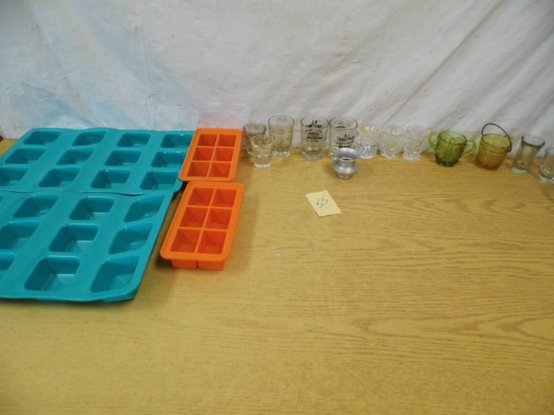 lot 55 image: Toothpick Holders - Shot Glasses - Silicone Molds