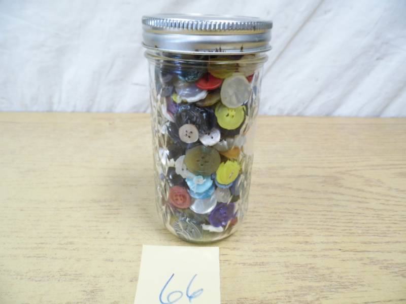 lot 66 image: Jar of Buttons