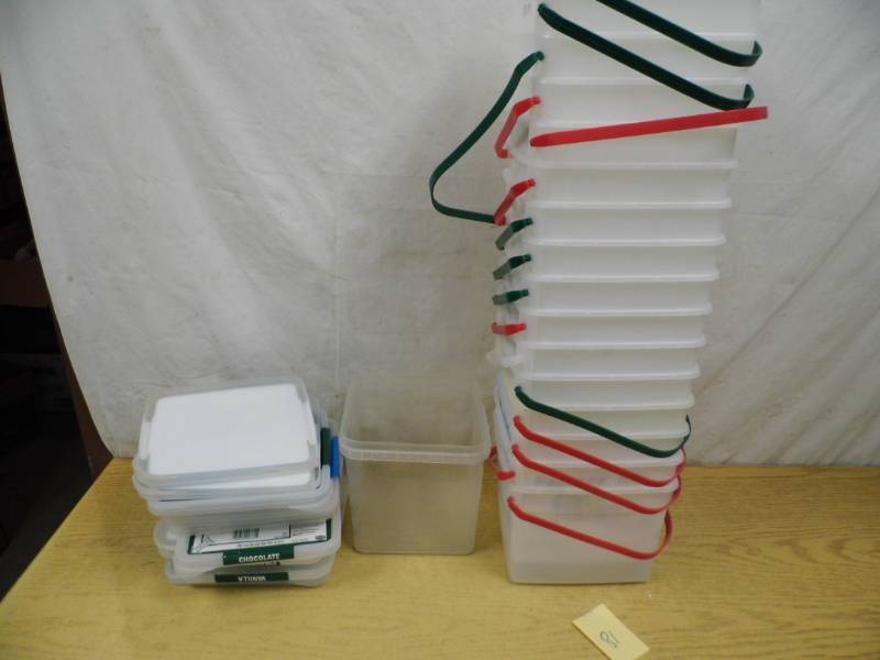 lot 81 image: Plastic Containers