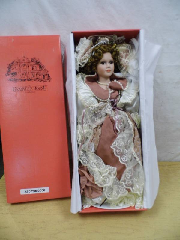 lot 83 image: Granville House Doll - Dcor