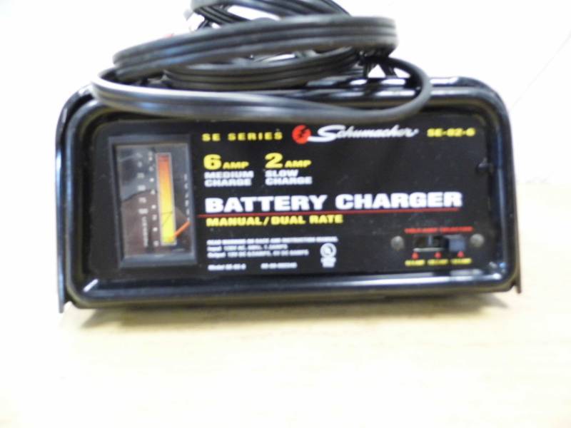 lot 88 image: Schumacher Battery Charger
