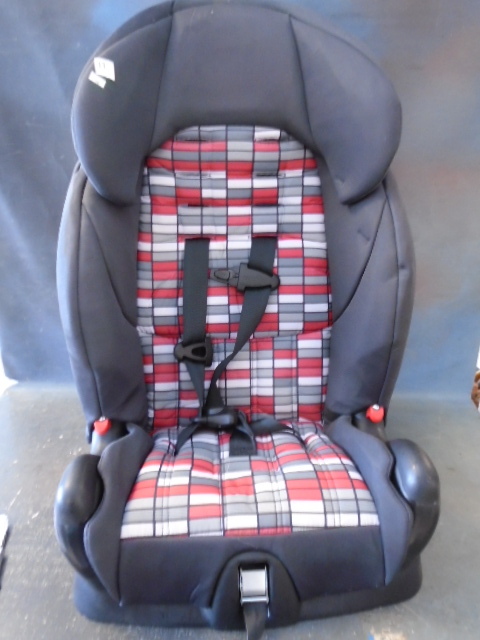 lot 11 image: Car Seat