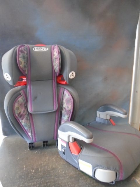 lot 13 image: Car Seat