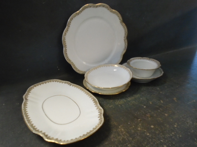 lot 63 image: Porcelain Dishes