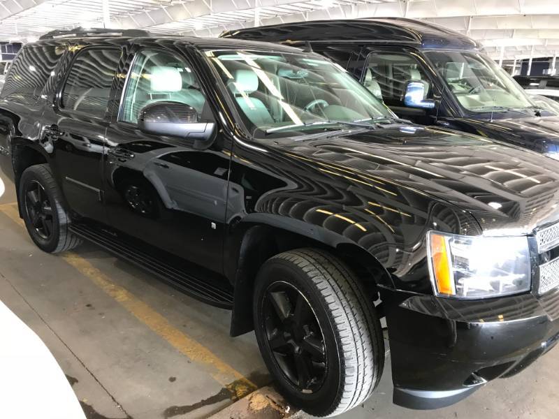lot 9 image: 2007 Chevrolet Tahoe LTZ 4x4