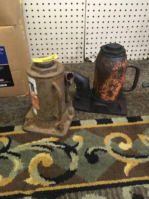 Two Hydraulic Jacks