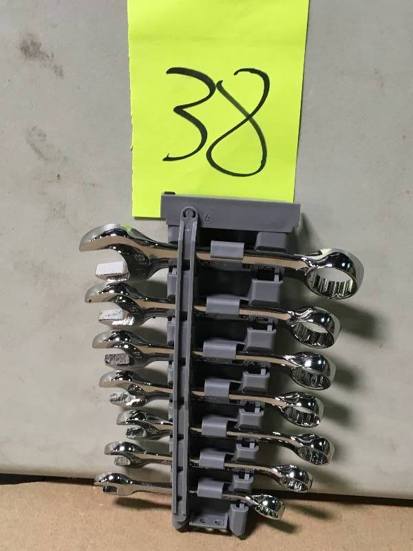 lot 38 image: Husky Metric Stubby Wrench Set (7-Piece) not used