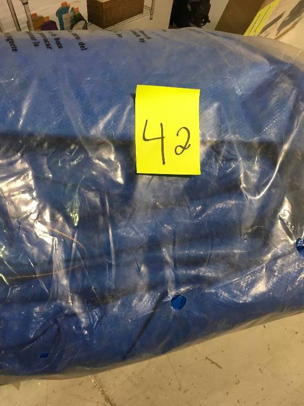 lot 42 image: Everbilt 40 ft. x 60 ft. Blue Medium Duty Tarp not used