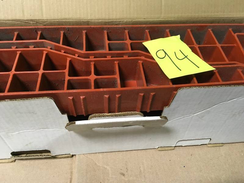 lot 94 image: Tri-Leveler, Raises Your RV Up by 3 HEIGHTS  1 I2 IN, 2 34 IN, 3 78 IN. Works on Any Tire, USED  in good working condition