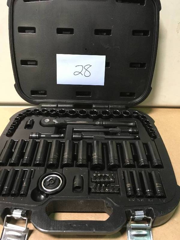 lot 28 image: Husky 38 in. Drive 100-Position Universal SAE and Metric Mechanics Tool Set (60-Piece) not used