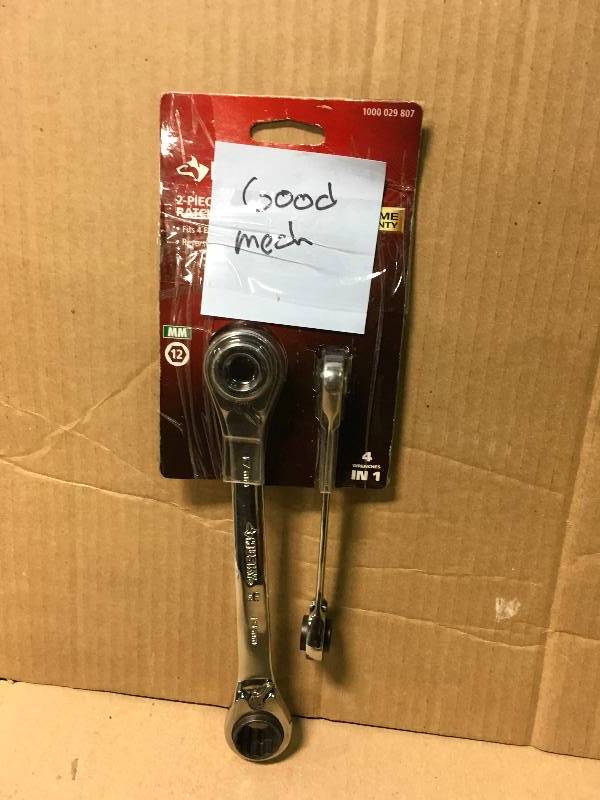 lot 52 image: Husky Metric Quad Drive Ratcheting Wrench Set (2-Piece) not used