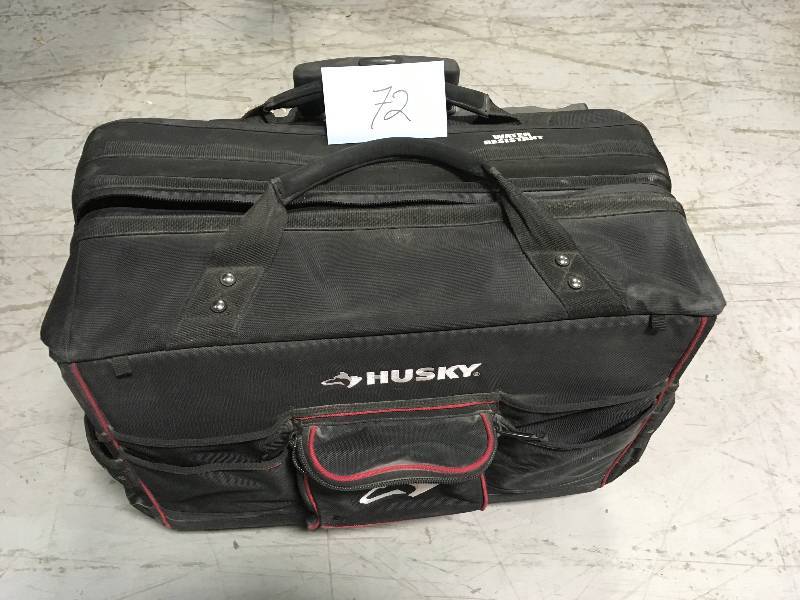 lot 72 image: Husky 22 in. Pro Grade Rolling Tote USED