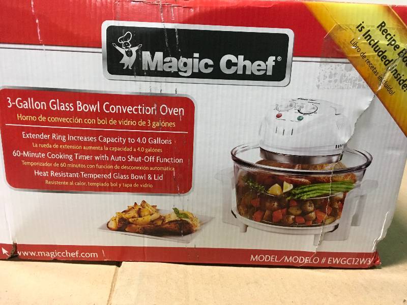 Magic Chef Convection Countertop Oven in like new condition