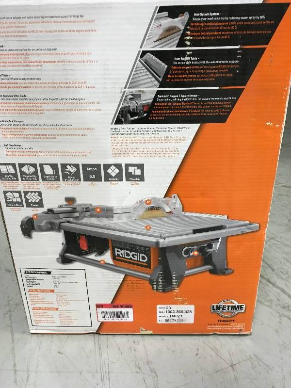 RIDGID 120-Volt 7 in. Table Top Wet Tile Saw in like new condition