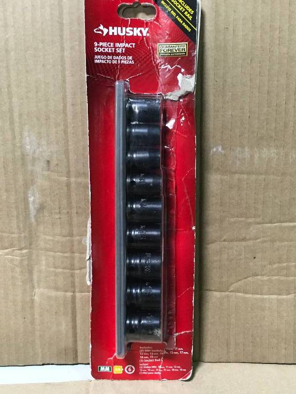 Husky 38 in. Drive Standard Metric Impact Socket Set (9-Piece) not used